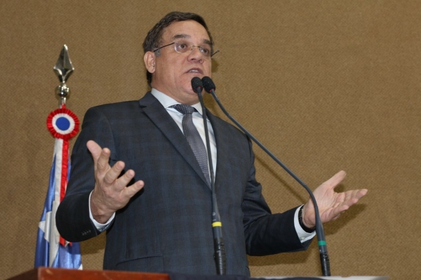 Luciano Ribeiro: Onde estão as obras do governador para o nosso sertão, para a nossa Bahia?