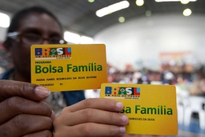 CGU identifica 346 mil fraudes no Bolsa Família