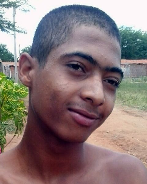 Caculé: Jovem de 17 anos morre depois de ser esfaqueado por vizinho